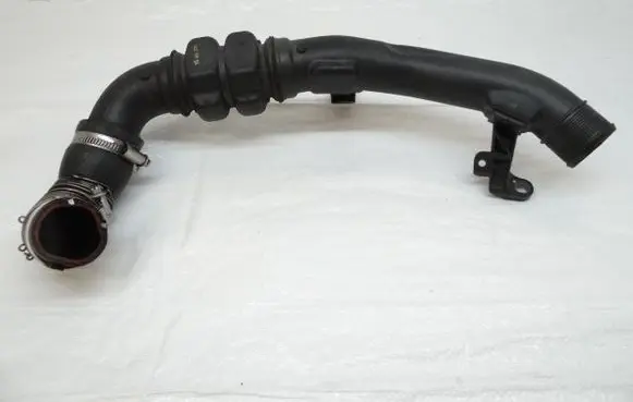 Intercooler hose/pipe