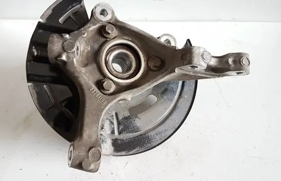 Opel Insignia B Front wheel hub 13507016 557804735 23384198