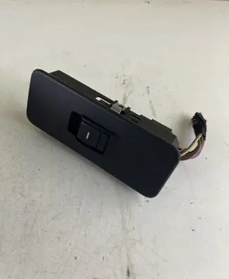 Land Rover Discovery 3 - LR3 Electric window control switch YUD501070PVJ