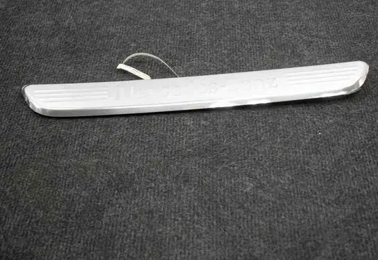 Mercedes-Benz GLC X253 C253 Front sill trim cover A2056802135 A2056800535