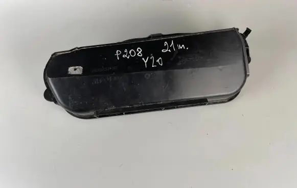 Peugeot 208 Other engine bay part 9826833180
