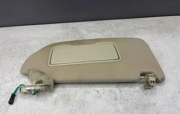 Volvo XC90 Sun visor