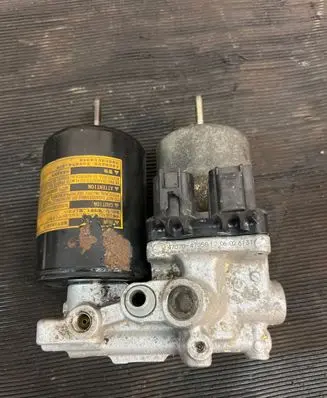 Toyota Prius+ (ZVW40) ABS Pump 4707047050
