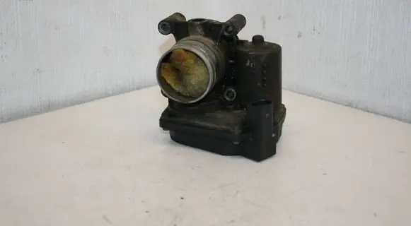 Skoda Fabia Mk2 (5J) Throttle valve 03D133062E A2C53060088