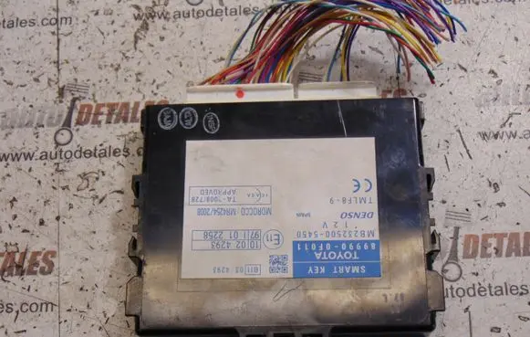 Toyota Verso Door control unit/module 899900F011