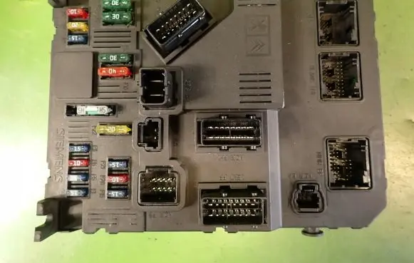 Citroen Xsara Picasso Fuse module
