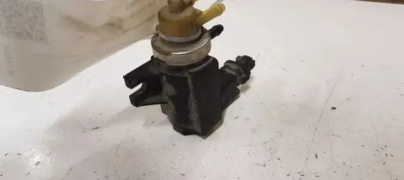 Peugeot 3008 I Turbo solenoid valve 9672875080