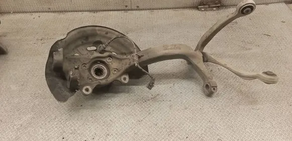 Audi A8 S8 D3 4E Front wheel hub spindle knuckle 