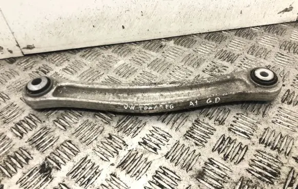 Volkswagen Touareg II Rear upper control arm/wishbone