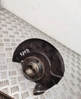 Volkswagen Polo V 6R Front wheel hub
