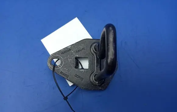 Volvo S40 Seat back rest lock catch 8641850
