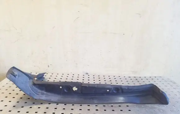 Audi A5 8T 8F Fender end trim 8T0821111