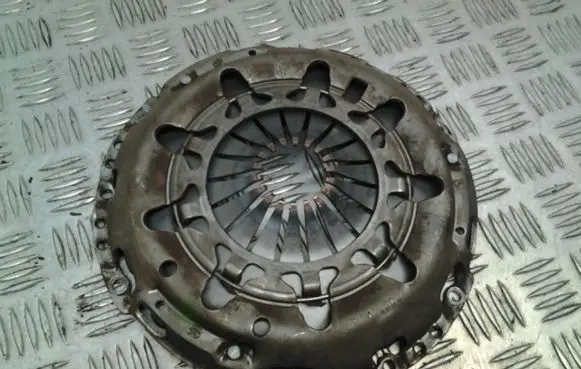 Volkswagen Golf V Pressure plate 122042210
