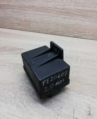 Peugeot 206 Glow plug pre-heat relay 598138