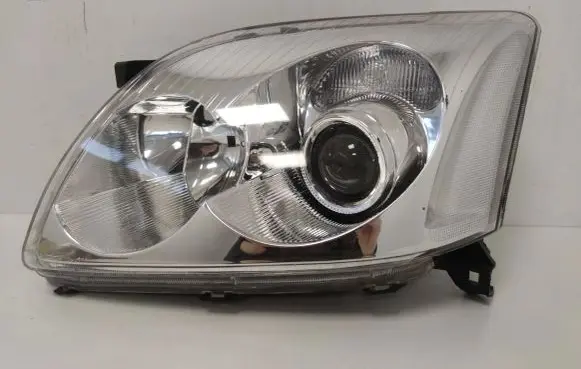 Toyota Avensis T250 Headlight/headlamp 214925