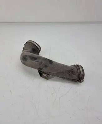 Land Rover Discovery 5 Intercooler hose/pipe FPLA9C619B