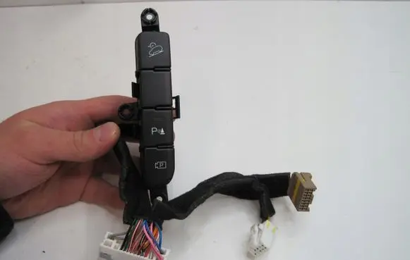 KIA Sportage Central console control unit 93315P1030