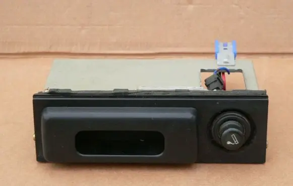 Nissan X-Trail T30 Car ashtray OEM