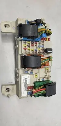 Ford Focus Fuse module 7m5t14a073cd F0856C XNDXXLFBV400