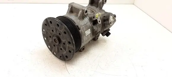 Toyota RAV 4 (XA30) Air conditioning (A/C) compressor (pump) 4472601257