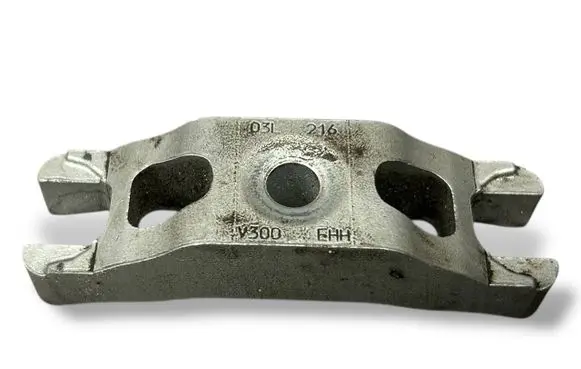 Volkswagen Golf VII Fuel Injector clamp holder 03L216
