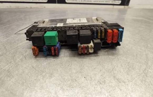 Mercedes-Benz S W220 Fuse module A0265455332 05045122