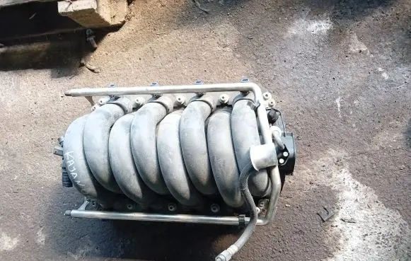 Porsche Cayenne (9PA) Intake manifold 94811001102 0110011876