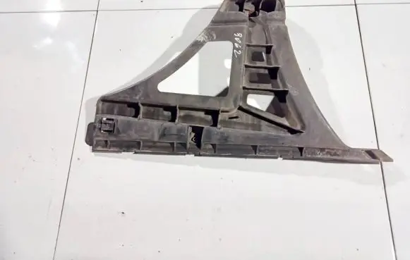 Mitsubishi Carisma Rear bumper mounting bracket mr910259