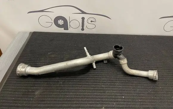 Porsche 911 991 Engine coolant pipe/hose 99110675302
