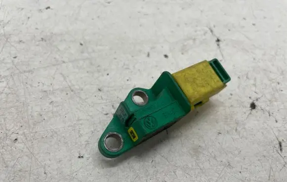 Audi A4 S4 B8 8K Airbag deployment crash/impact sensor 1K0909606C
