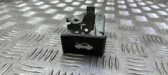 Honda CR-V Engine bonnet (hood) release handle
