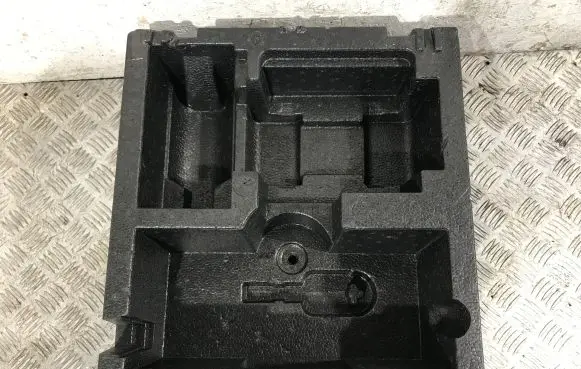 Toyota Auris 150 Tool box 6477702130