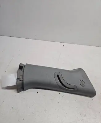 Hyundai Santa Fe Seat belt trim 868502B010