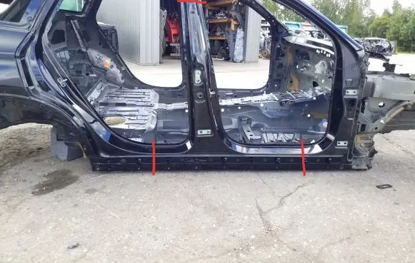 Mercedes-Benz GLC C254 Pillar (middle) 