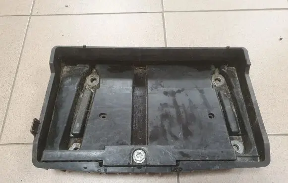 Mercedes-Benz C W205 Battery tray A2056200118