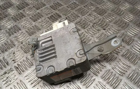 Toyota Avensis T250 Power steering control unit/module 2250000500 6900001155 8965005060