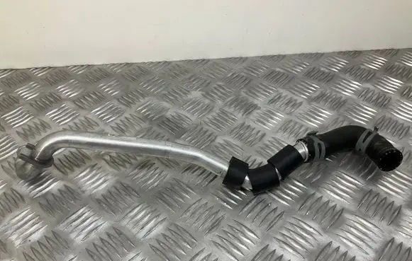 Volkswagen Touareg II Engine coolant pipe/hose 7P0819911D 7L0819329A