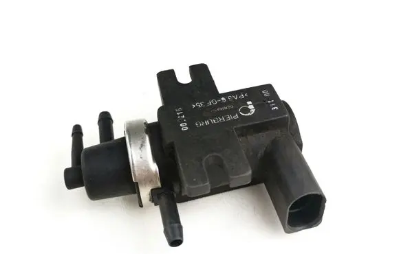 Skoda Octavia Mk1 (1U) Turbo solenoid valve 72290320 1j0906627