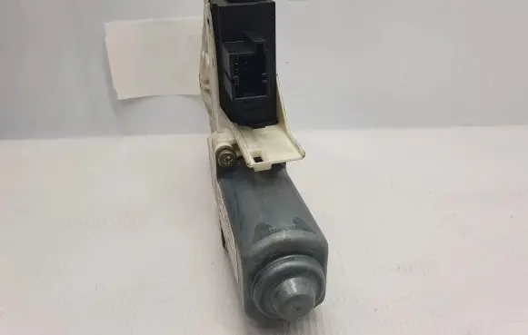 Audi A6 S6 C6 4F Front door electric window regulator 4F0959801B