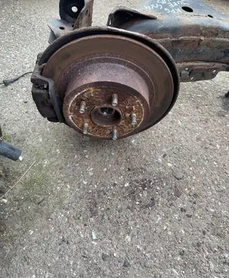 Nissan Juke I F15 Rear wheel hub spindle/knuckle 