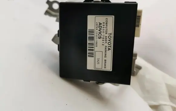 Lexus NX Rear brake EMF control unit/module 8905078012