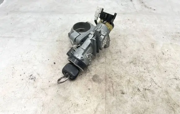 Mitsubishi Colt Ignition lock