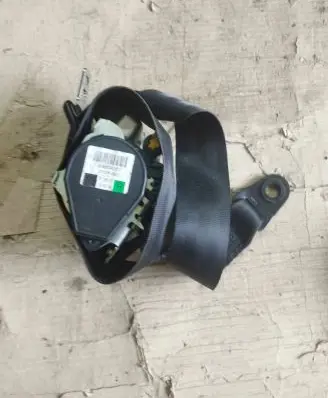 Ford Mondeo MK IV Front seatbelt 606639200 010R000