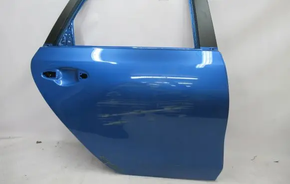 KIA Ceed Rear door