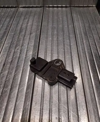 Ford Mondeo Mk III Crankshaft position sensor 9664893880