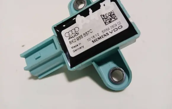 Audi A4 S4 B8 8K Airbag deployment crash/impact sensor 8K0955557C 5WK4380902