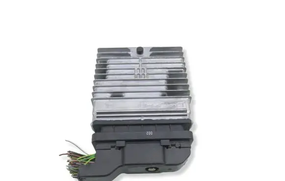 Ford Focus Engine control unit/module 2M5A12A650PD R0411C004E 12220510