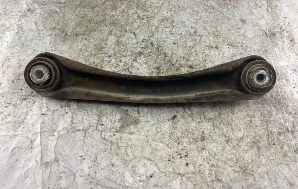 Rear control arm