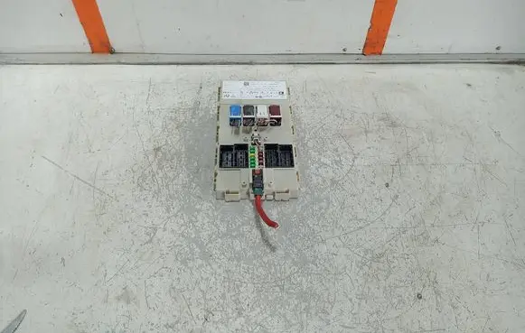 Mini Cooper Countryman F60 Central body control module 5A73FF1
