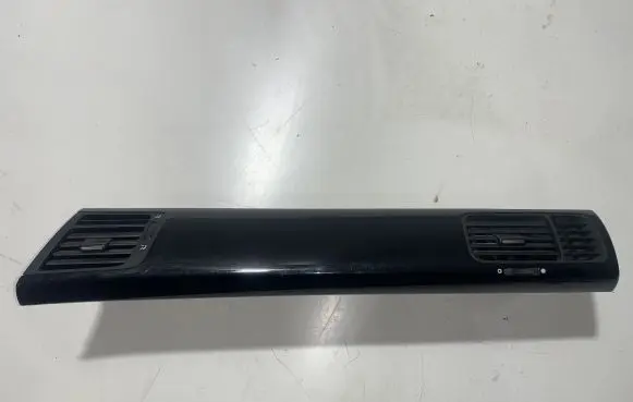 Honda FR-V Dash center air vent grill 77630
